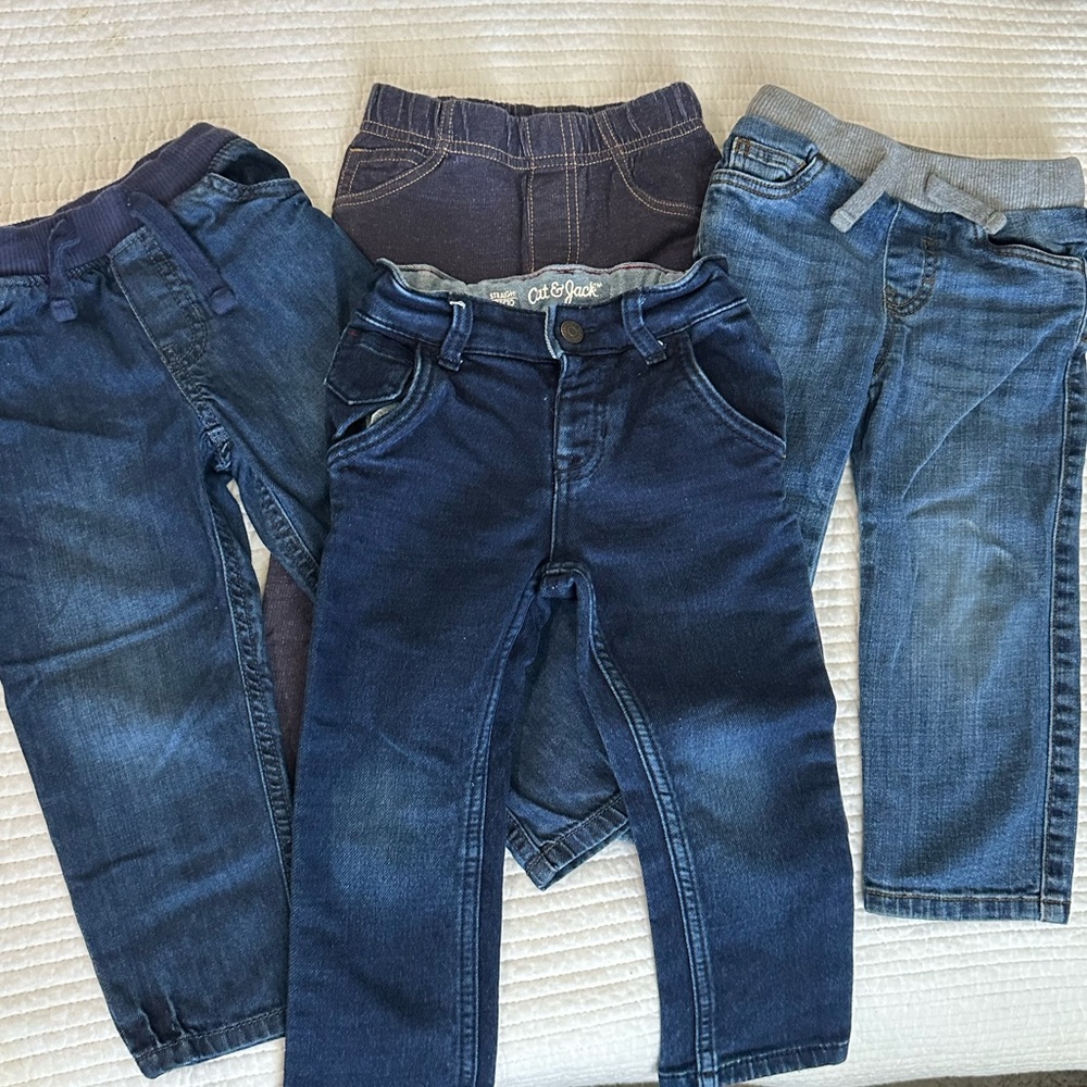Bundle of 2T boys jeans
